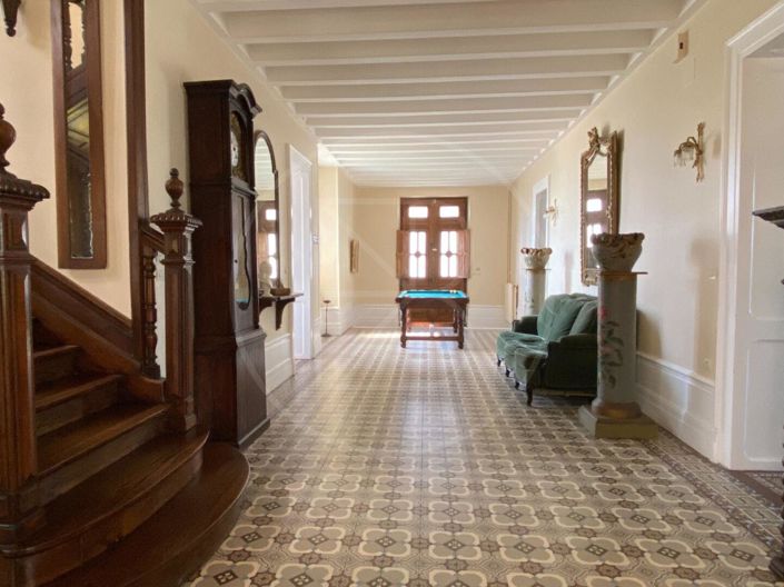 Image No.5-6 Bed House for sale