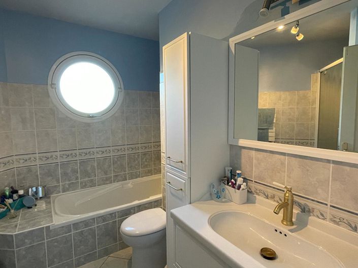 Image No.13-4 Bed House for sale