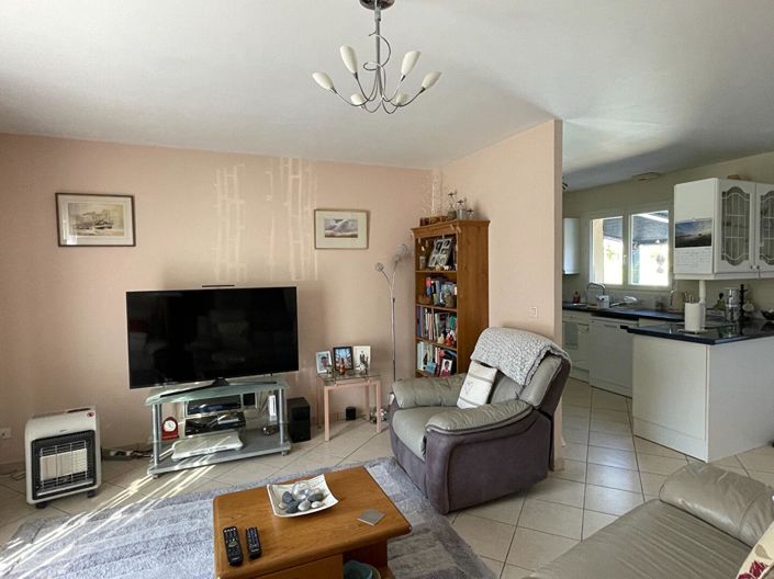 Image No.4-4 Bed House for sale