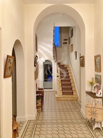 Image No.5-6 Bed House for sale