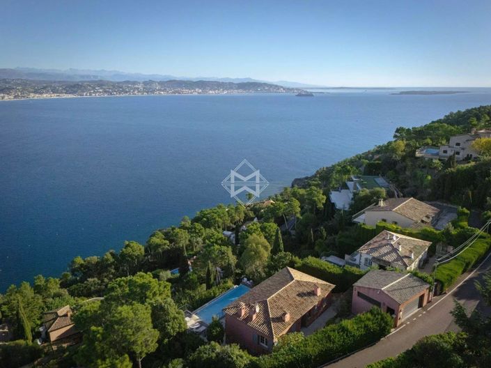 Image No.4-7 Bed House for sale