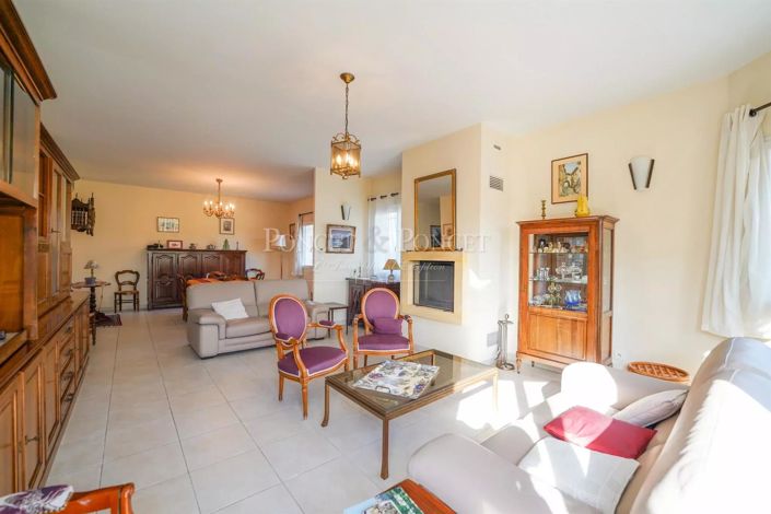 Image No.5-House for sale