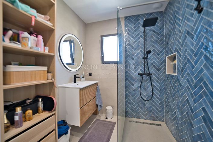 Image No.15-5 Bed House for sale