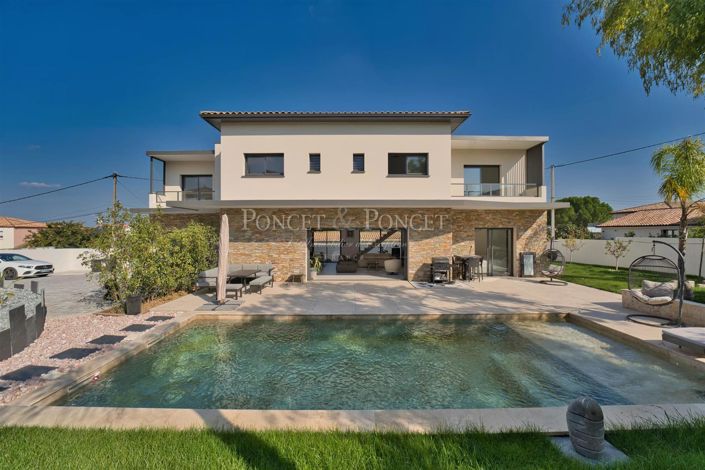 Image No.3-5 Bed House for sale