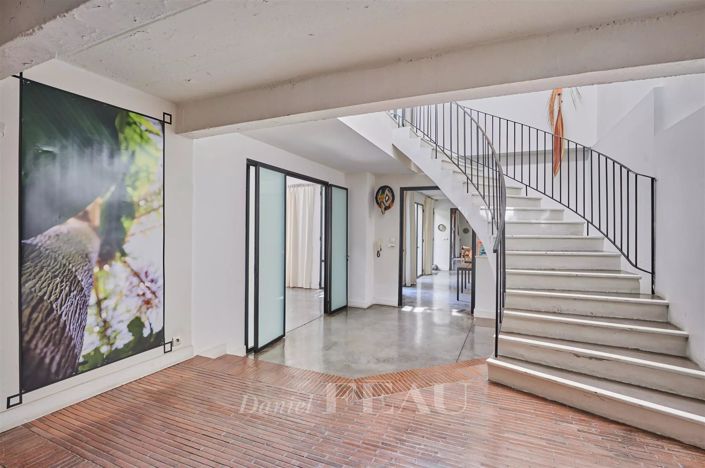 Image No.10-6 Bed House for sale