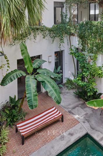 Image No.16-6 Bed House for sale