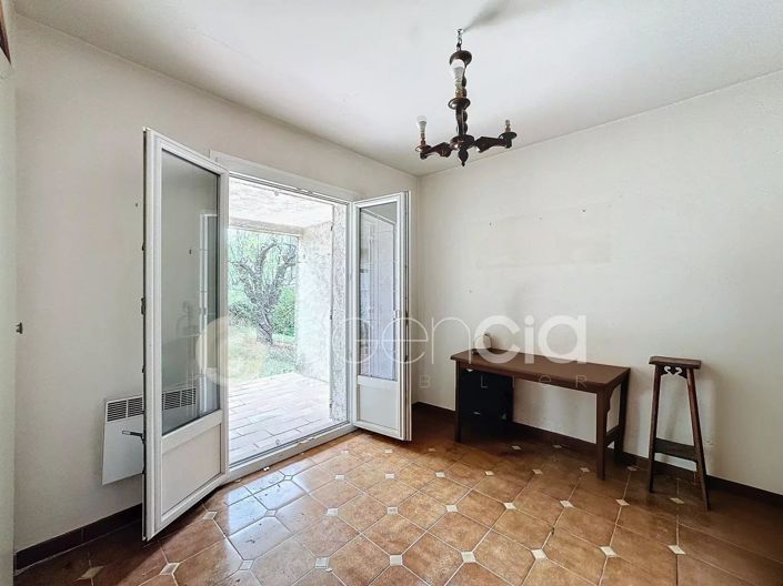 Image No.13-5 Bed House for sale