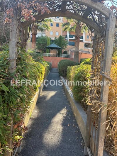 Image No.16-3 Bed Apartment for sale