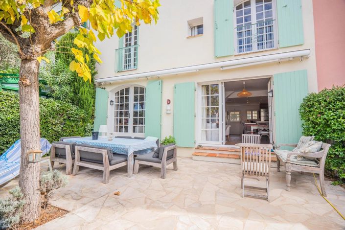 Image No.15-6 Bed House for sale