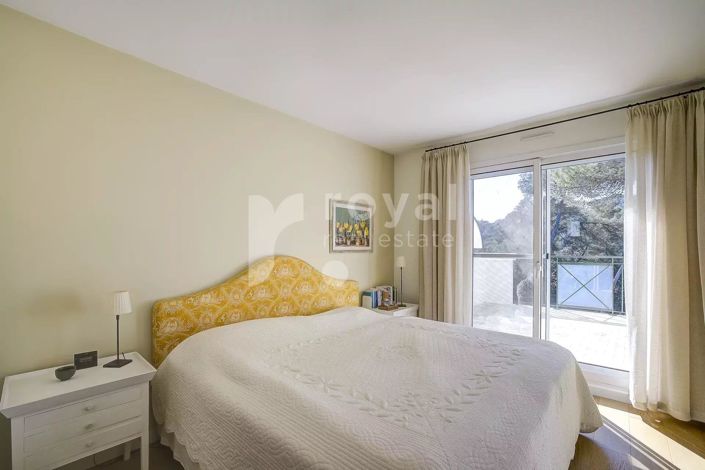 Image No.13-3 Bed House for sale