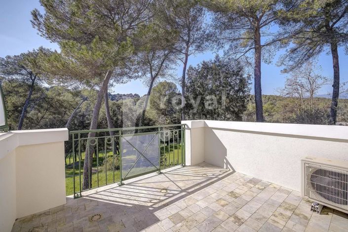 Image No.14-3 Bed House for sale