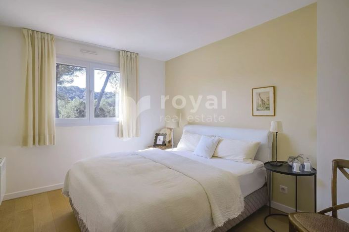 Image No.16-3 Bed House for sale