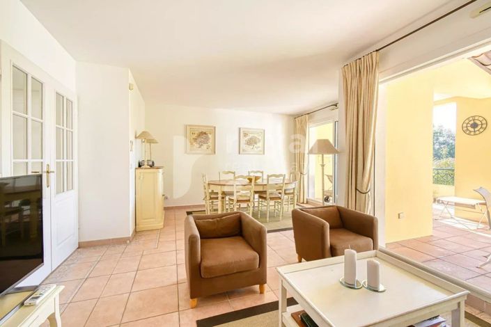 Image No.2-3 Bed House for sale