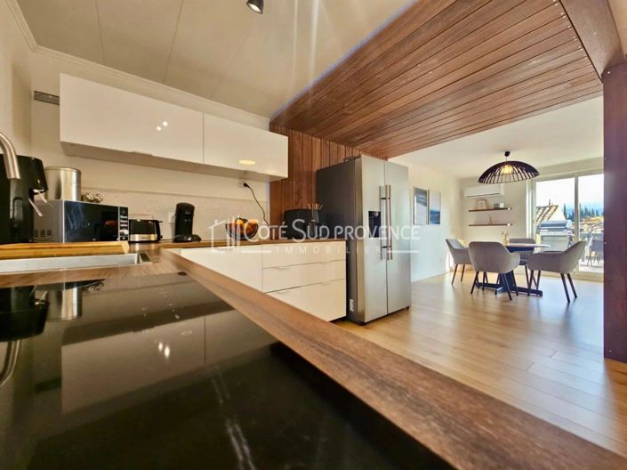 Image No.15-3 Bed House for sale