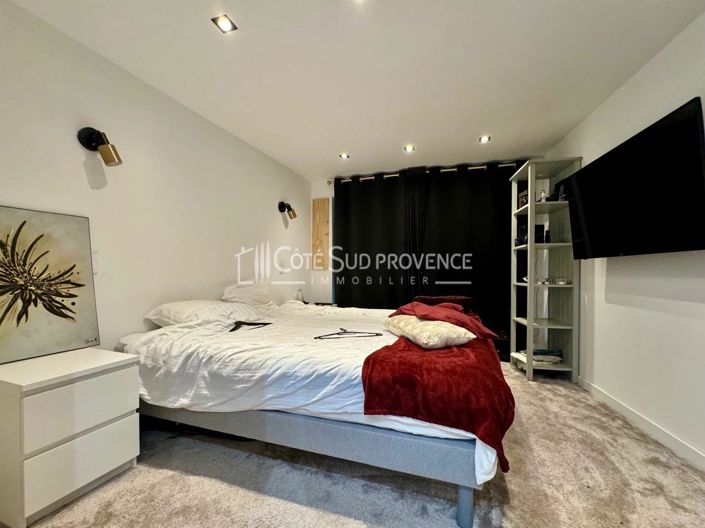 Image No.5-3 Bed House for sale