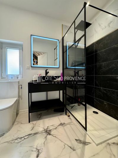 Image No.9-3 Bed House for sale