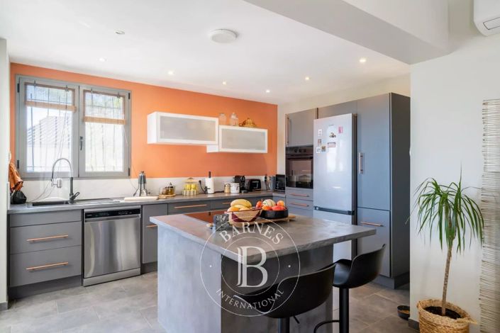 Image No.23-3 Bed House for sale