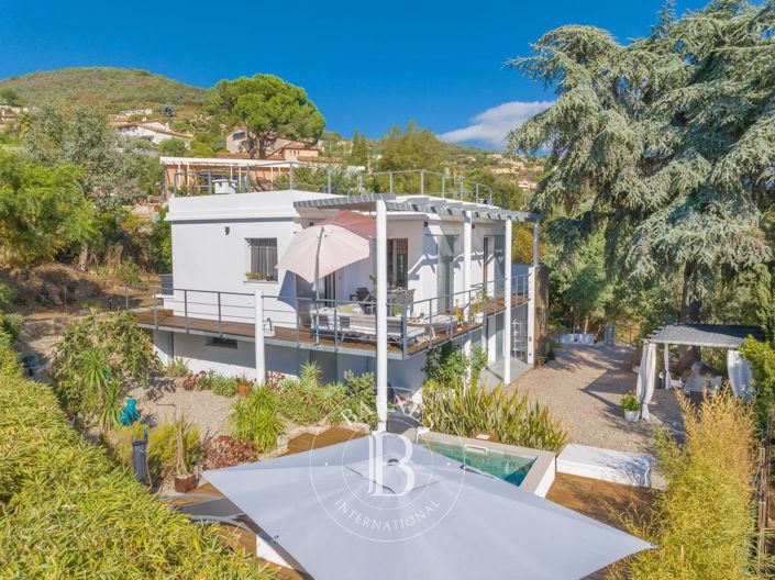 Image No.30-3 Bed House for sale