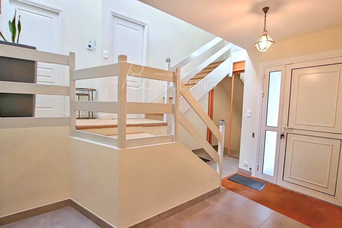 Image No.6-House for sale