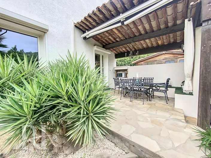 Image No.3-5 Bed House for sale