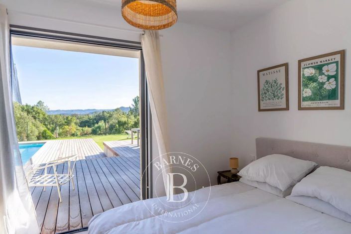 Image No.13-4 Bed House for sale