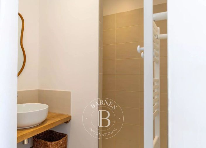 Image No.16-4 Bed House for sale