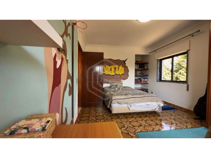 Image No.11-5 Bed House for sale