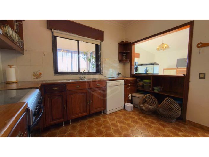 Image No.27-5 Bed House for sale