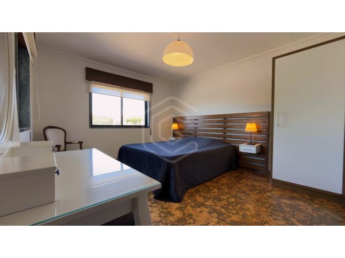 Image No.38-5 Bed House for sale