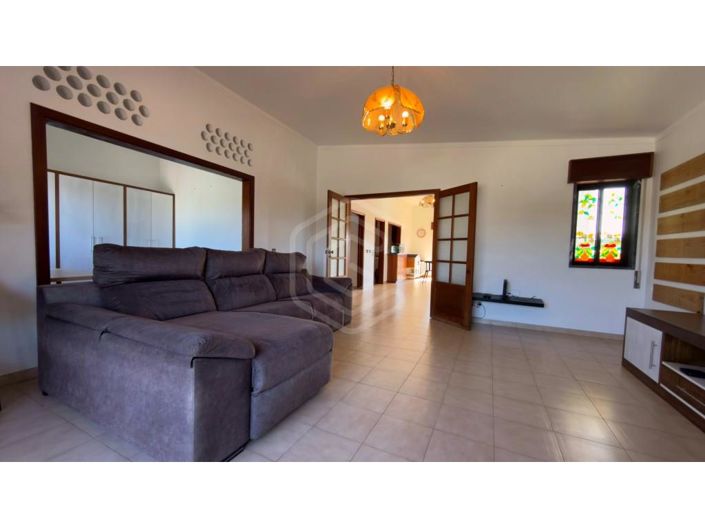 Image No.43-5 Bed House for sale