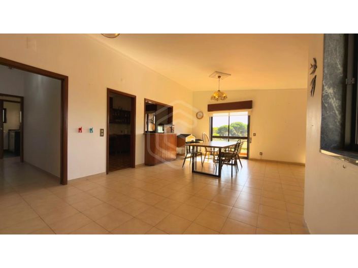 Image No.46-5 Bed House for sale