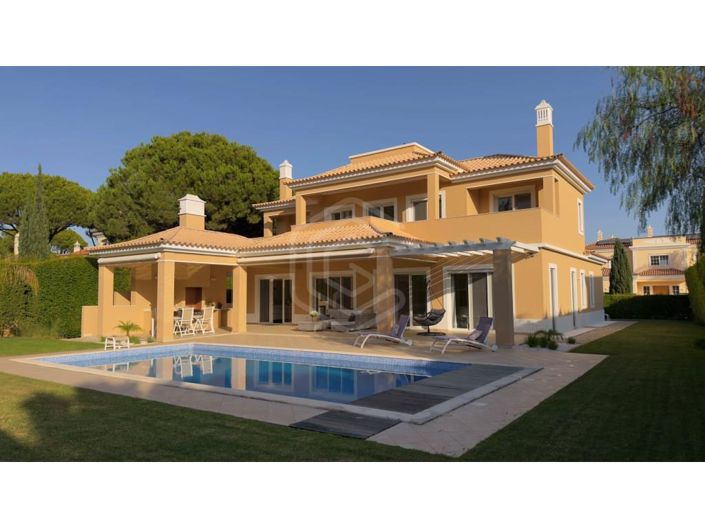 Image No.1-4 Bed House for sale