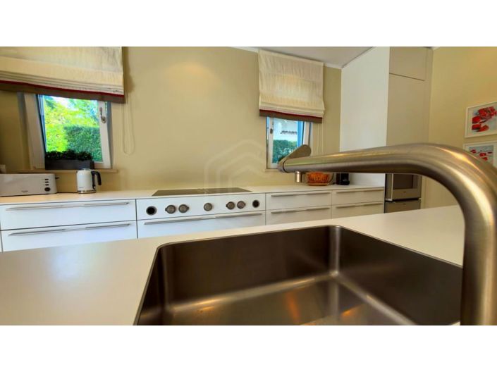 Image No.19-4 Bed House for sale