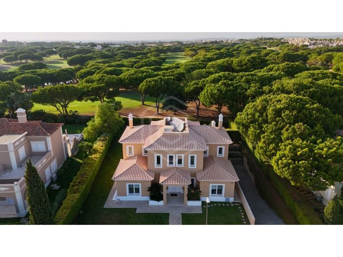 Image No.2-Maison de 4 chambres à vendre à Loule