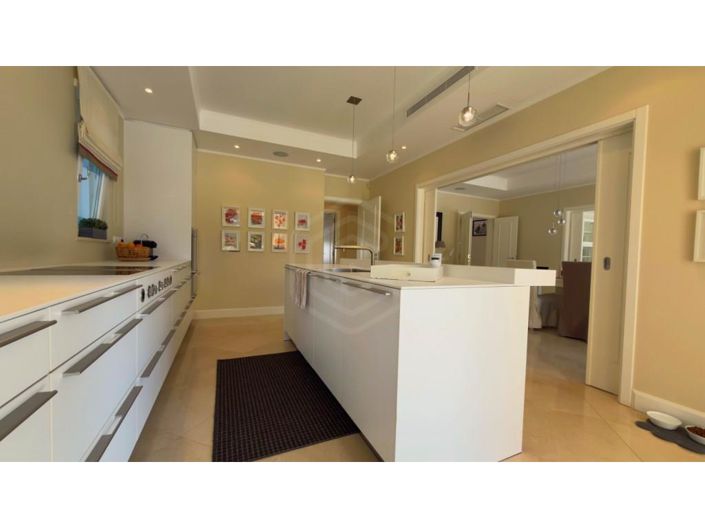 Image No.24-4 Bed House for sale