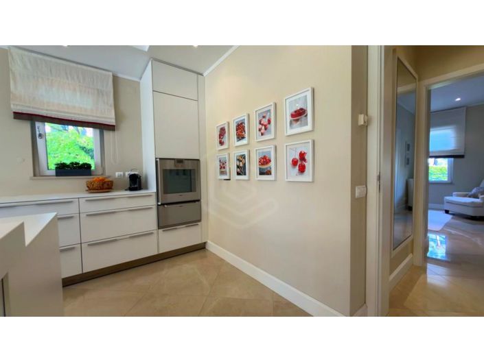 Image No.27-4 Bed House for sale