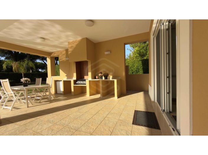 Image No.29-4 Bed House for sale