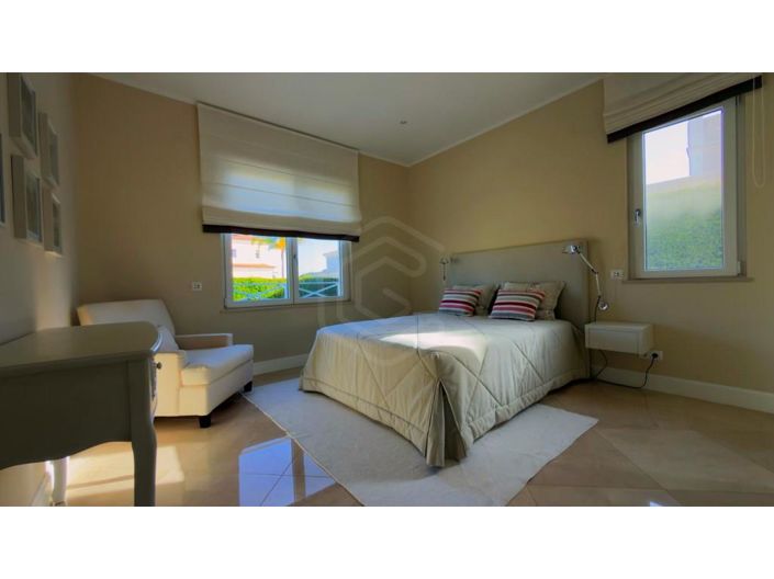 Image No.44-4 Bed House for sale