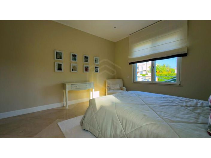 Image No.45-4 Bed House for sale