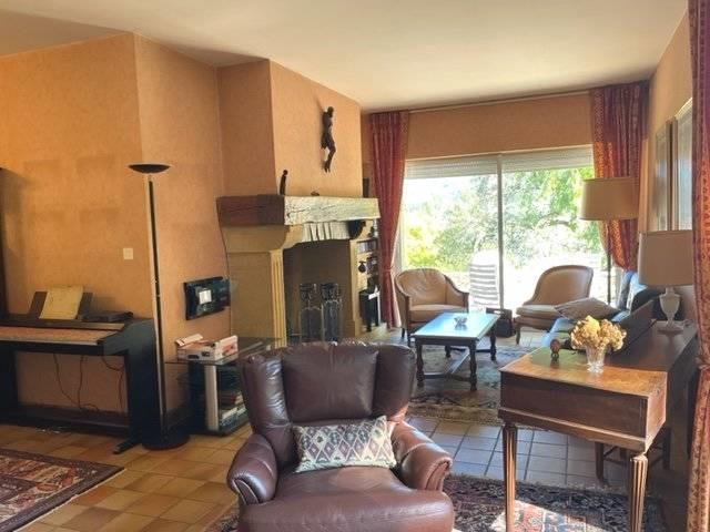 Image No.3-5 Bed House for sale