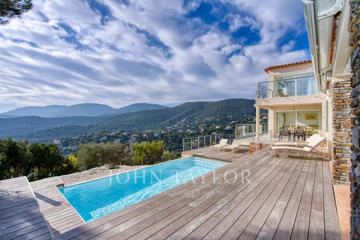 Image No.4-5 Bed House for sale