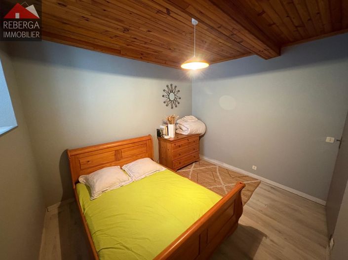 Image No.15-4 Bed House for sale