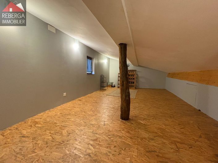 Image No.24-4 Bed House for sale