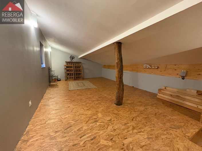 Image No.26-4 Bed House for sale