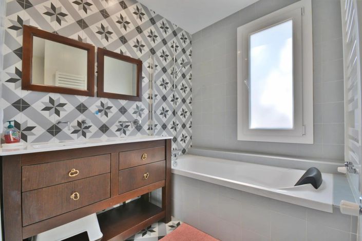 Image No.14-4 Bed House for sale