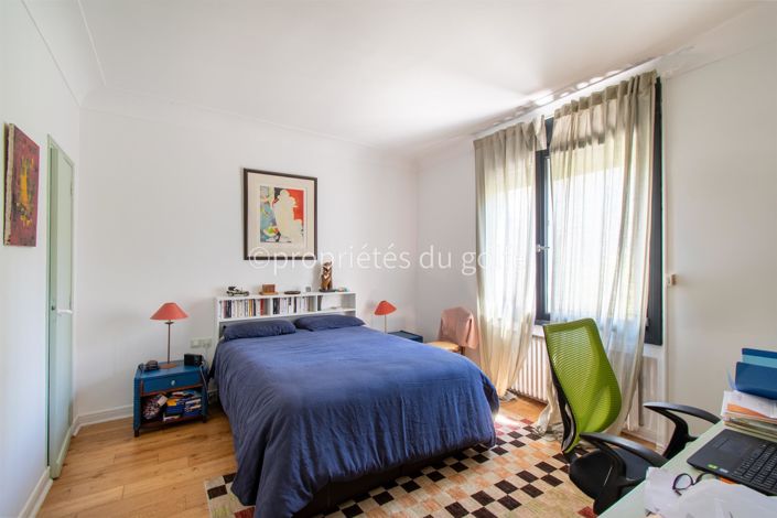 Image No.12-5 Bed House for sale