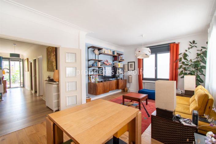 Image No.3-5 Bed House for sale