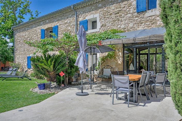 Image No.2-6 Bed House for sale