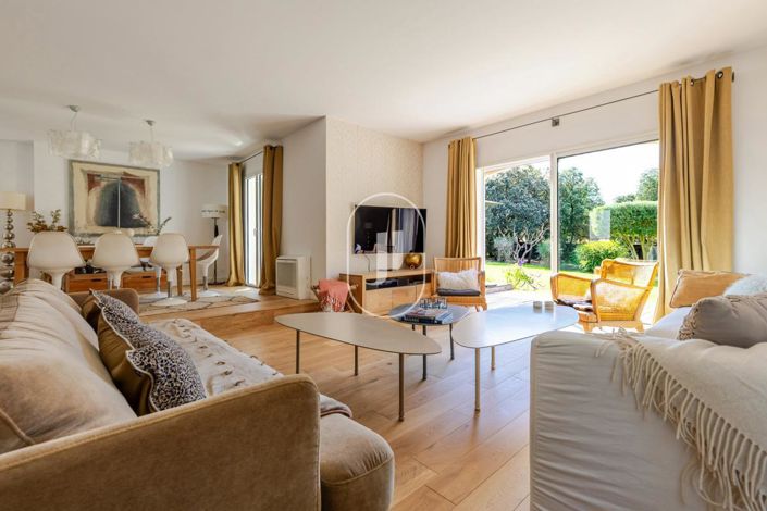 Image No.2-Maison de 6 chambres à vendre à Rognes