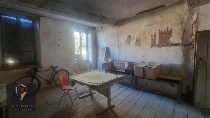 Image No.14-2 Bed House for sale